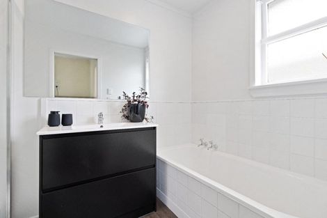 Photo of property in 18 Richan Street, Glenview, Hamilton, 3206