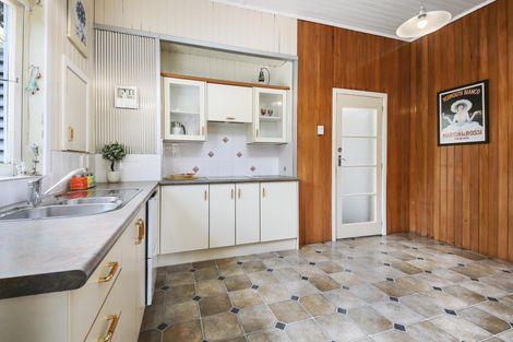 Photo of property in 22 Crows Road, Swanson, Auckland, 0614