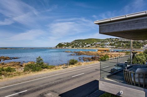 Photo of property in 196 The Esplanade, Island Bay, Wellington, 6023