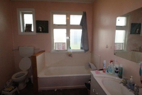 Photo of property in 4 Holmes Street, Mossburn, 9792
