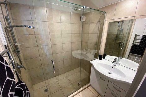 Photo of property in 17/15 Peterborough Street, Christchurch Central, Christchurch, 8013