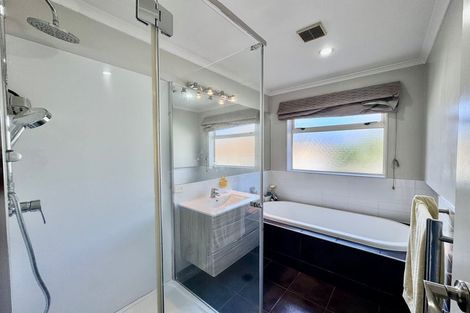 Photo of property in 12 William Roberts Road, Pakuranga, Auckland, 2010