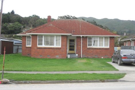 Photo of property in 76 Hewer Crescent, Naenae, Lower Hutt, 5011