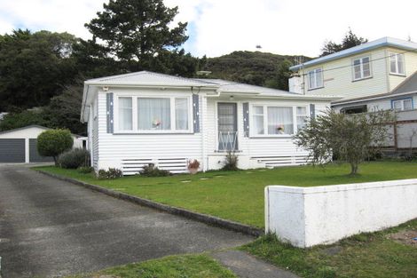 Photo of property in 99 Fraser Street, Wainuiomata, Lower Hutt, 5014