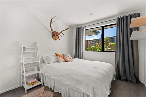 Photo of property in 19 Matipo Street, Wanaka, 9305