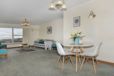 Photo of property in 117 Golf Road, New Lynn, Auckland, 0600