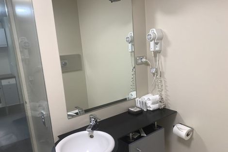 Photo of property in St Pauls Apartments, 99/43u Mulgrave Street, Thorndon, Wellington, 6011