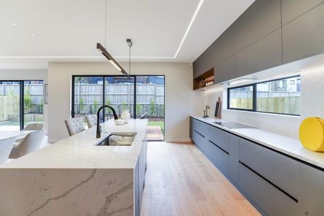 Photo of property in 4 Pukeko Road, Hobsonville, 0616