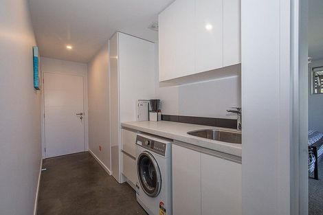 Photo of property in 48 Minaret Ridge, Wanaka, 9305