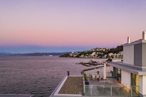 Photo of property in Clyde Quay Wharf, 8u5a Clyde Quay Wharf, Te Aro, Wellington, 6011