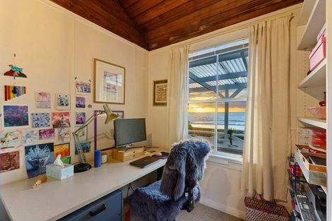Photo of property in 34 The Parade, Paekakariki, 5034