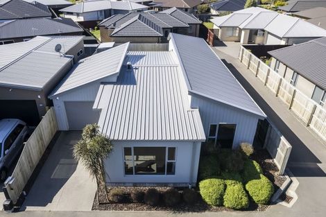 Photo of property in 3 Glenbarr Lane, Broomfield, Christchurch, 8042