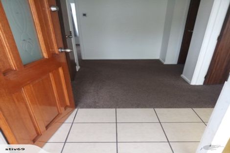 Photo of property in 37 Cascades Road, Pakuranga Heights, Auckland, 2010