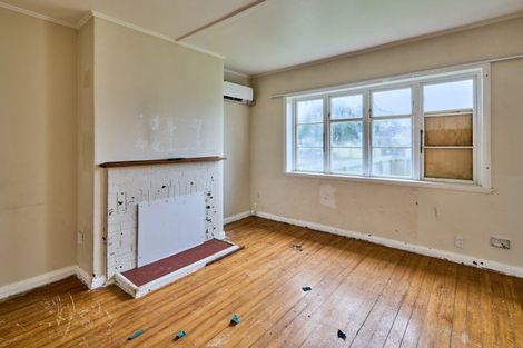 Photo of property in 19 Tirangi Road, Moera, Lower Hutt, 5010
