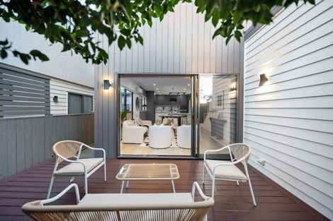 Photo of property in 30c Francis Street, Hauraki, Auckland, 0622