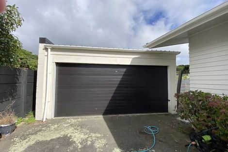 Photo of property in 4 Chudleigh Grove, Churton Park, Wellington, 6037