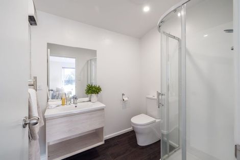 Photo of property in 73 Grahams Road, Burnside, Christchurch, 8041