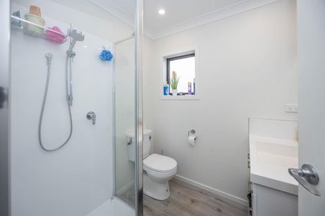 Photo of property in 2/33 Cowley Drive, Temple View, Hamilton, 3218