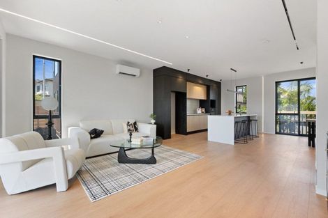 Photo of property in 6/36 William Souter Street, Forrest Hill, Auckland, 0620