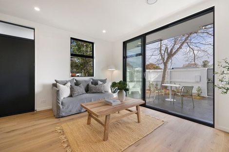 Photo of property in 3/2 Courtenay Street, St Albans, Christchurch, 8014