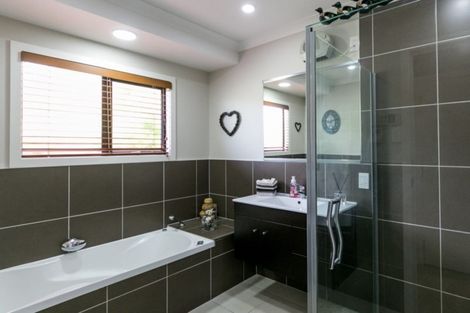 Photo of property in 123 Kent Terrace, Taradale, Napier, 4112