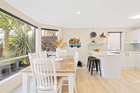 Photo of property in 4b Voyager Drive, Gulf Harbour, Whangaparaoa, 0930