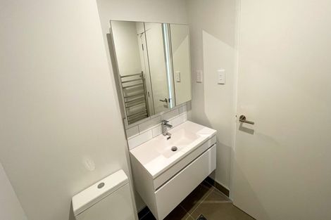 Photo of property in 13 Whanui Place, Mangere Bridge, Auckland, 2022