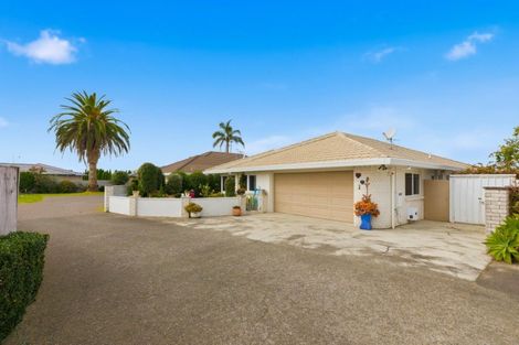 Photo of property in 9 Phoenix Heights, Mount Maunganui, 3116