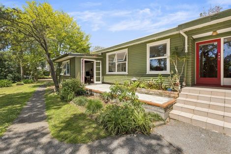 Photo of property in 54 Taylor Road, Mangere Bridge, Auckland, 2022