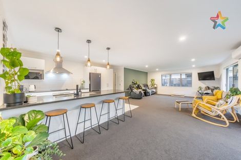 Photo of property in 2 Mooring Close, Whitby, Porirua, 5024