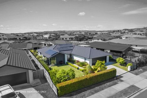 Photo of property in 12 Lakeside Terrace, Omokoroa, 3114