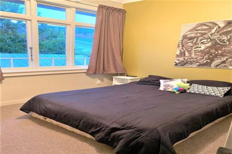Photo of property in 1/125 Upper Fitzherbert Road, Wainuiomata, Lower Hutt, 5373