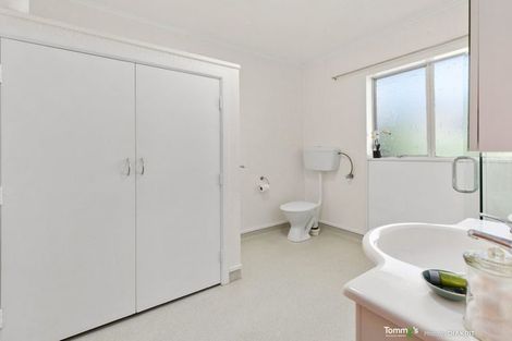 Photo of property in 73 Marine Parade, Seatoun, Wellington, 6022