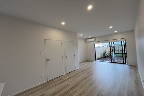 Photo of property in 53 Paetai Lane, Te Atatu Peninsula, 0610