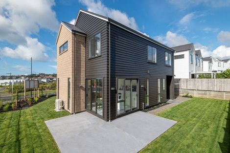 Photo of property in 2 Owen Chapman Drive, Red Beach, 0932