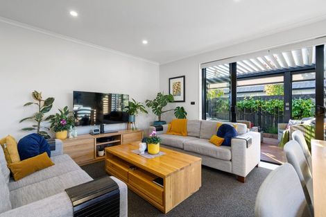 Photo of property in 26 Rose Leigh Drive, Cambridge, 3434