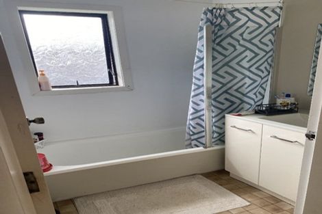 Photo of property in 10 Westra View, Tawa, Wellington, 5028