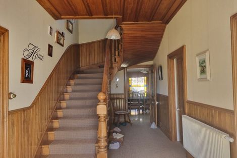 Photo of property in 74 Riverbank Road, Inch Clutha, Kaitangata, 9281