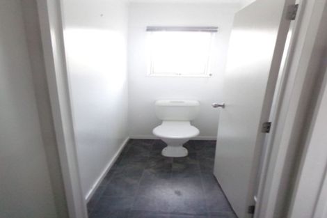 Photo of property in 43a Graham Avenue, Te Atatu Peninsula, Auckland, 0610