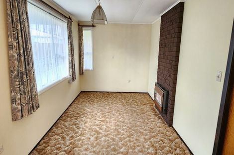 Photo of property in 14a Brixham Place, Merrilands, New Plymouth, 4312