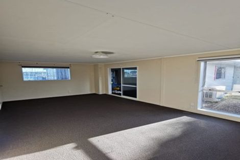Photo of property in 17 Adkin Avenue, Levin, 5510