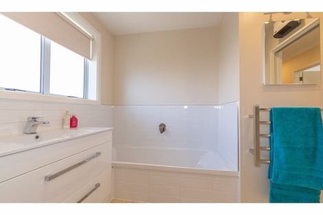 Photo of property in 335 Woodham Road, Wainoni, Christchurch, 8061
