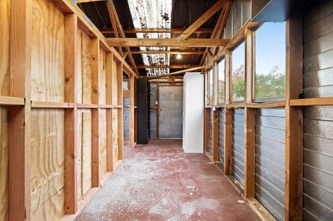 Photo of property in 14 Elwyn Crescent, Green Island, Dunedin, 9018