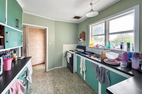 Photo of property in 43 Manuka Street, Castlecliff, Whanganui, 4501