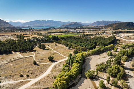 Photo of property in 289 Riverbank Road, Wanaka, 9382