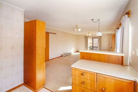 Photo of property in 2/58 Hillcrest Avenue, Hillcrest, Auckland, 0627