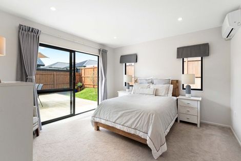 Photo of property in 24 Opouatu Avenue, Glenbrook, 2681