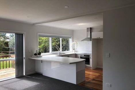 Photo of property in 33 Alma Road, Milford, Auckland, 0620