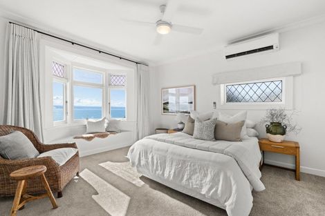 Photo of property in 14 Bay View Road, Bluff Hill, Napier, 4110