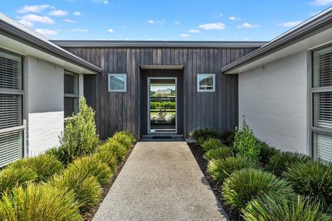 Photo of property in 6 Shearwater Lane, Point Wells, 0986